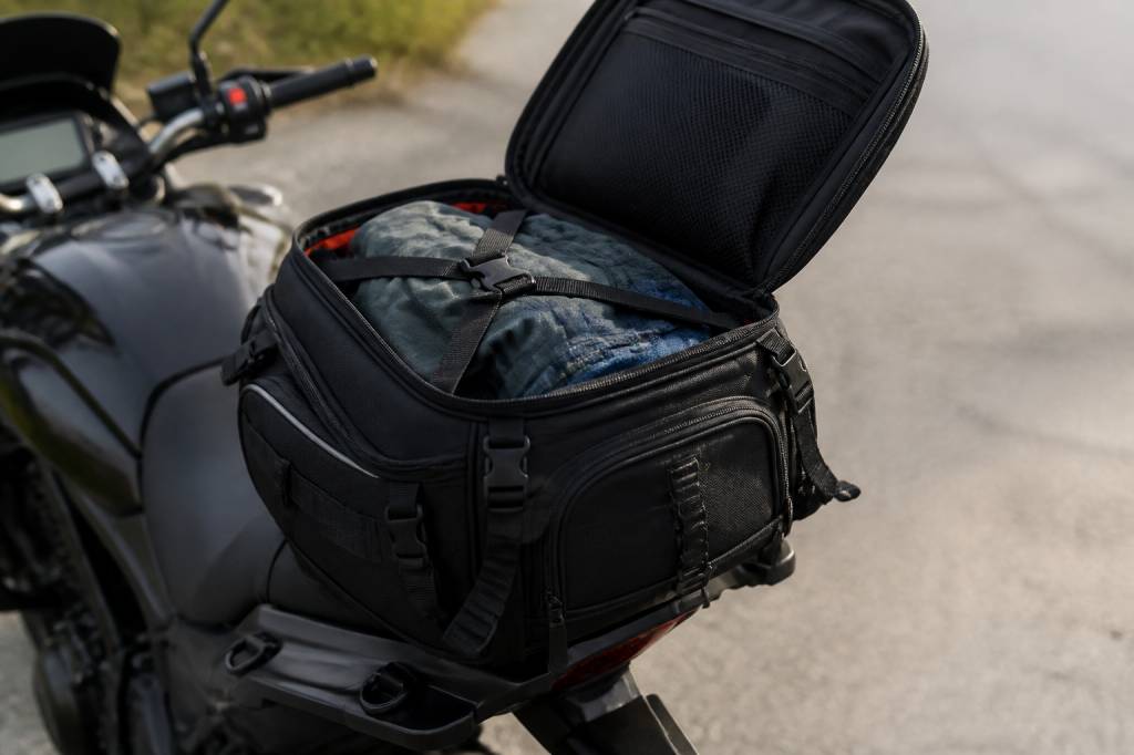 Bourses moto : guide complet pour choisir la meilleure solution de rangement